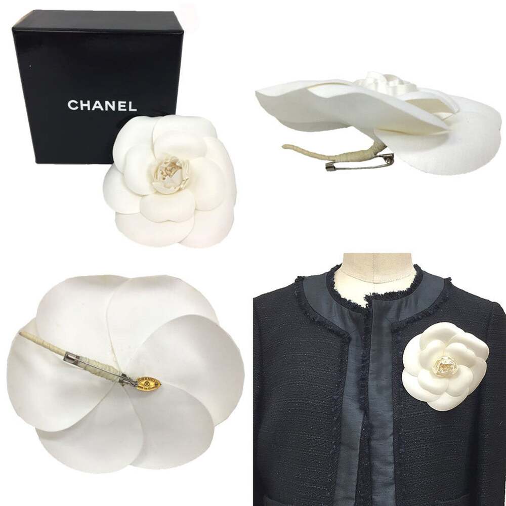 Chanel Camellia Corsage Brooch White #208707C56B - Picture 2 of 3